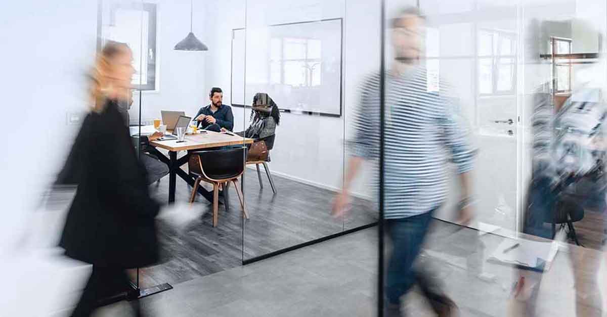Active Business Colleagues and the Development of Ideas